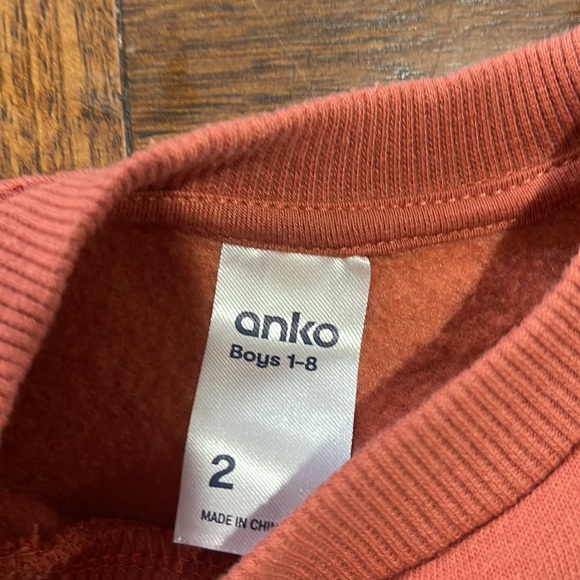 Size 2 boys sweater - Picture 3 of 3